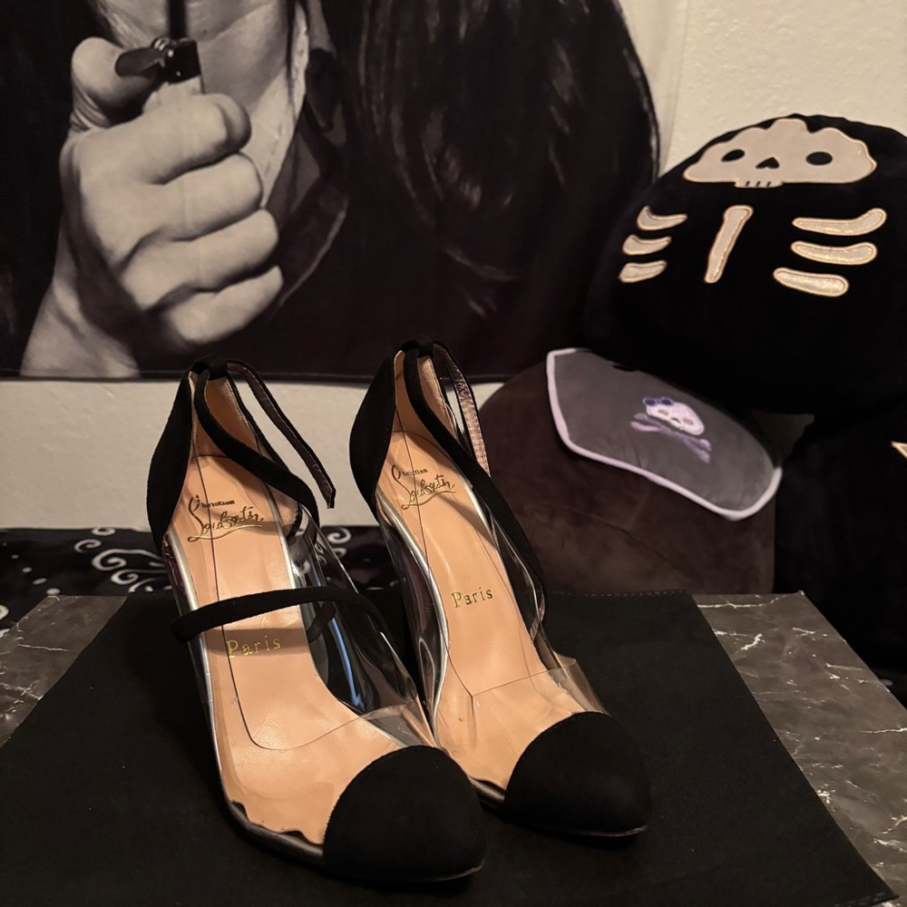 Christian Louboutin Un Bout 100 Heels